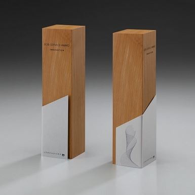 Massiver Award aus Buchen-Holz